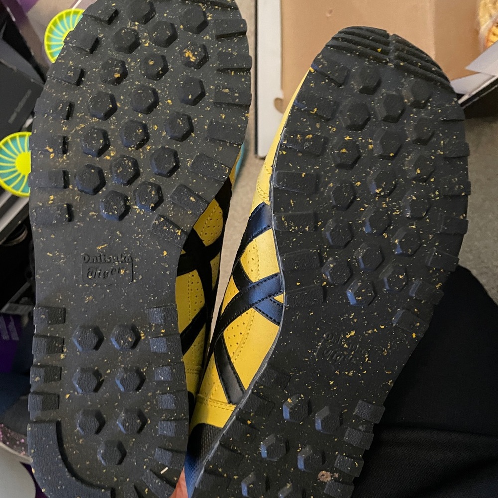 Bruce lee Addition with ASICS - Picture 3 of 6